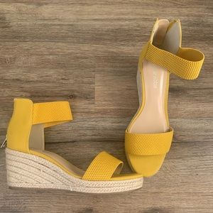 WEDGE SANDALS